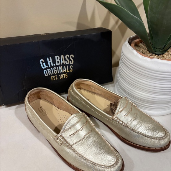 GH Bass Weejuns Metallic Gold leather Loafers Sz 8.5 - Picture 1 of 12